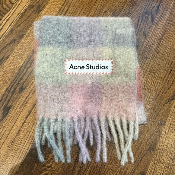 Acne Studios Valley Check Scarf - Picture 3 of 4
